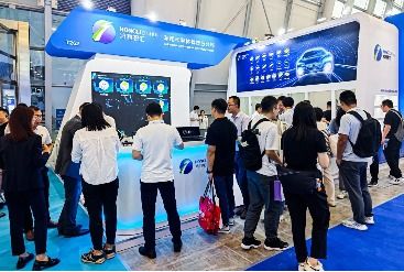 上海AEE展丨鴻利智匯汽車照明產(chǎn)品，以光為引，助力汽車產(chǎn)業(yè)智能化發(fā)展